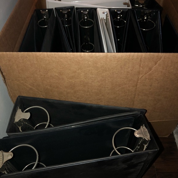 3 Ring Binder Heavy Duty Blk & Wht Folder(Bundle) - Picture 6 of 7